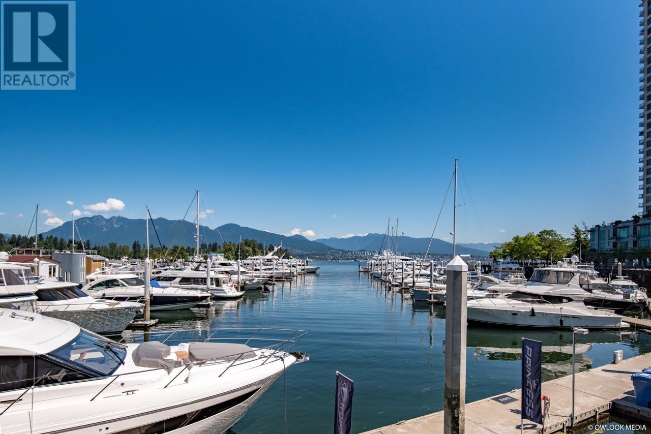 Photo 3 of 1806 588 Broughton Street, Vancouver BC