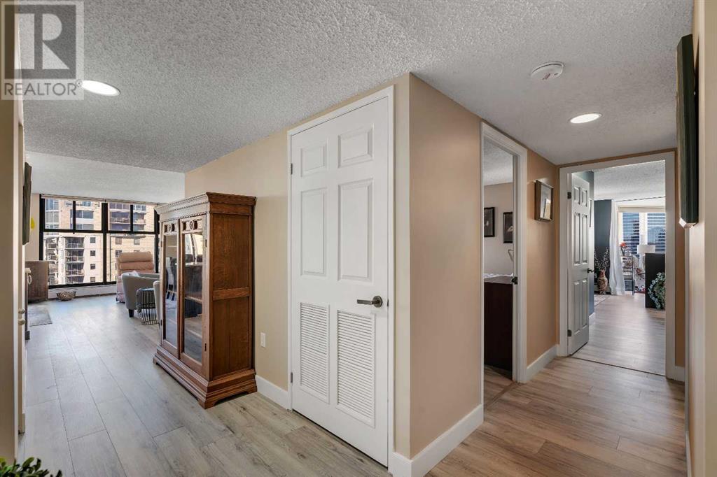 Single Family House for Sale in    Avenue SW Downtown West End Calgary 