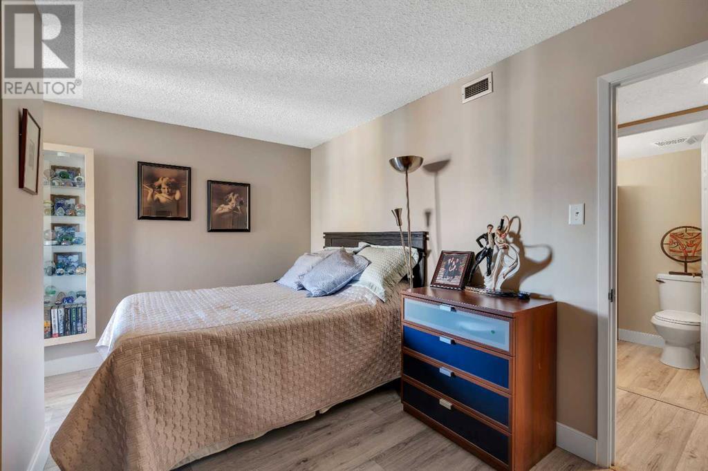 Single Family House for Sale in    Avenue SW Downtown West End Calgary 