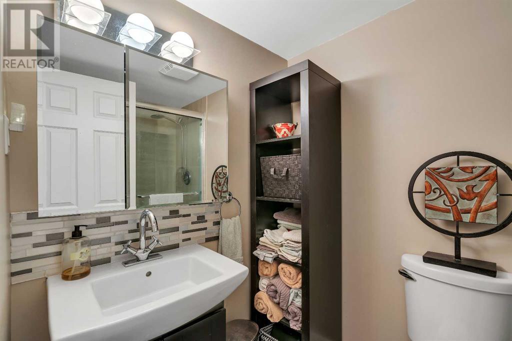 Single Family House for Sale in    Avenue SW Downtown West End Calgary 