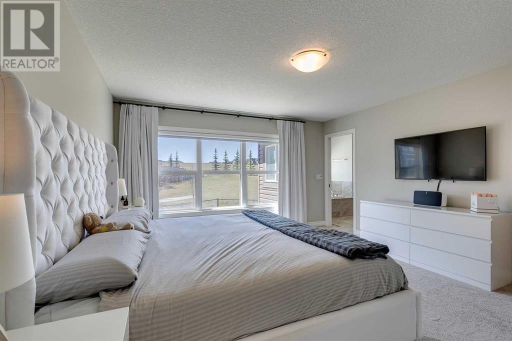 Single Family House for Sale in  Nolancrest Manor NW Nolan Hill Calgary 