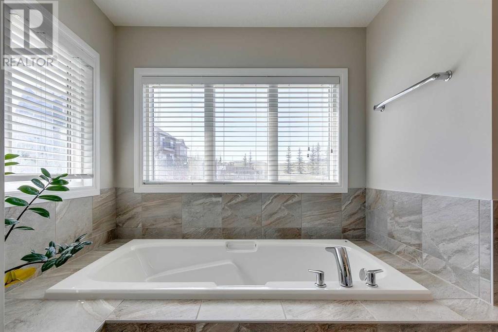 Single Family House for Sale in  Nolancrest Manor NW Nolan Hill Calgary 