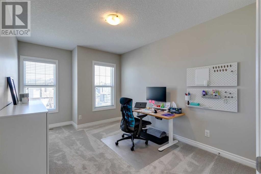 Single Family House for Sale in  Nolancrest Manor NW Nolan Hill Calgary 