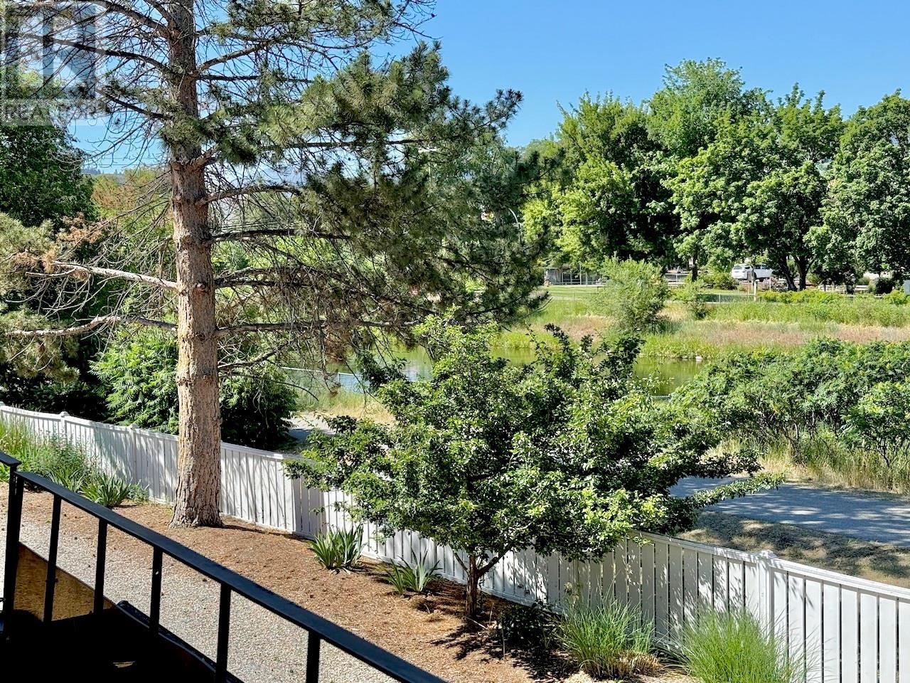 337 MCKINNEY Road Unit# 212, Oliver