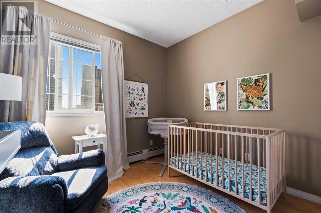 Single Family House Multi-level for Sale in    Avenue SW Beltline Calgary 