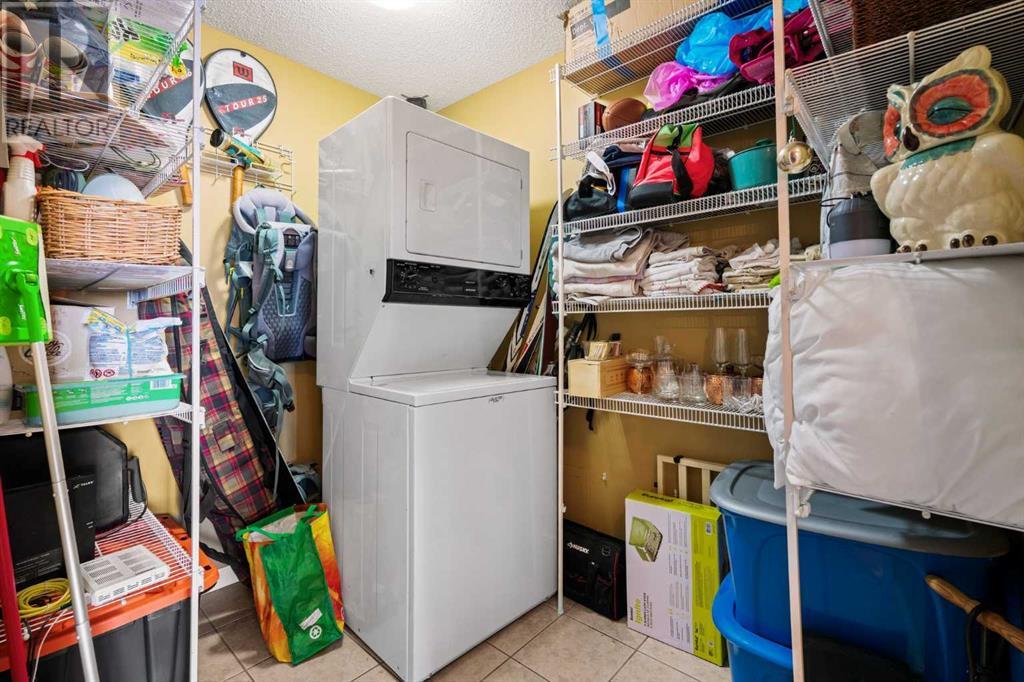 Single Family House Multi-level for Sale in    Avenue SW Beltline Calgary 