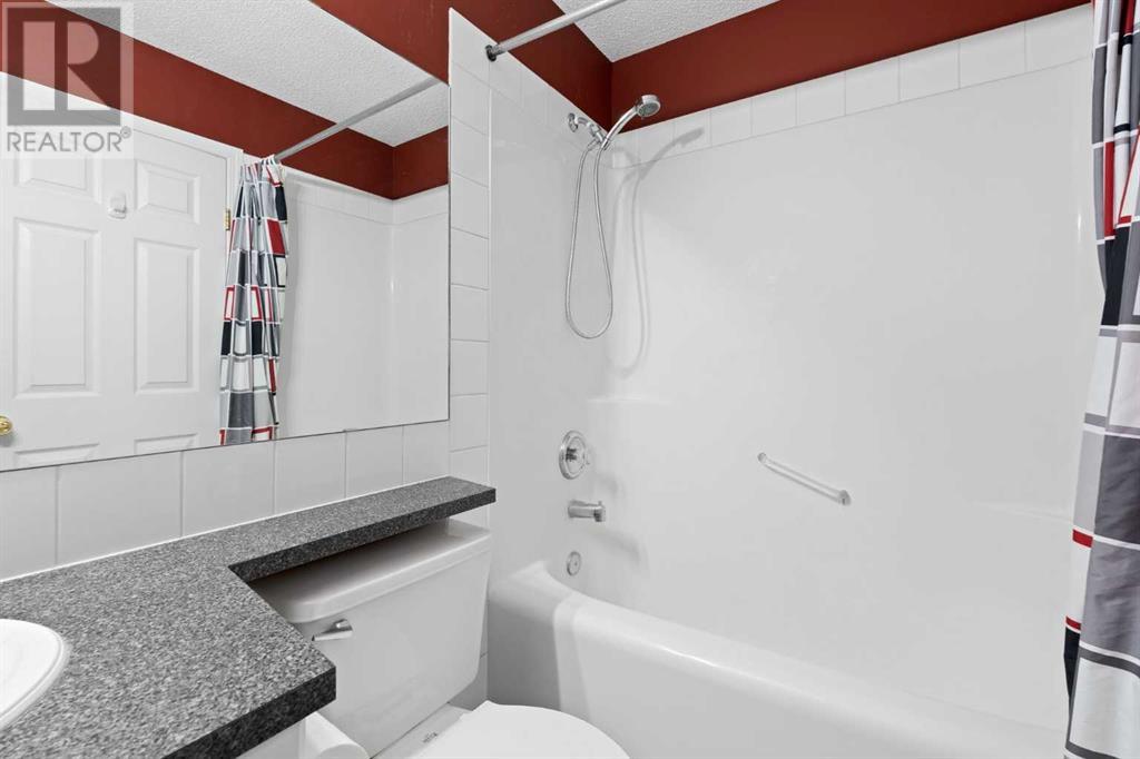 Single Family House Multi-level for Sale in    Avenue SW Beltline Calgary 
