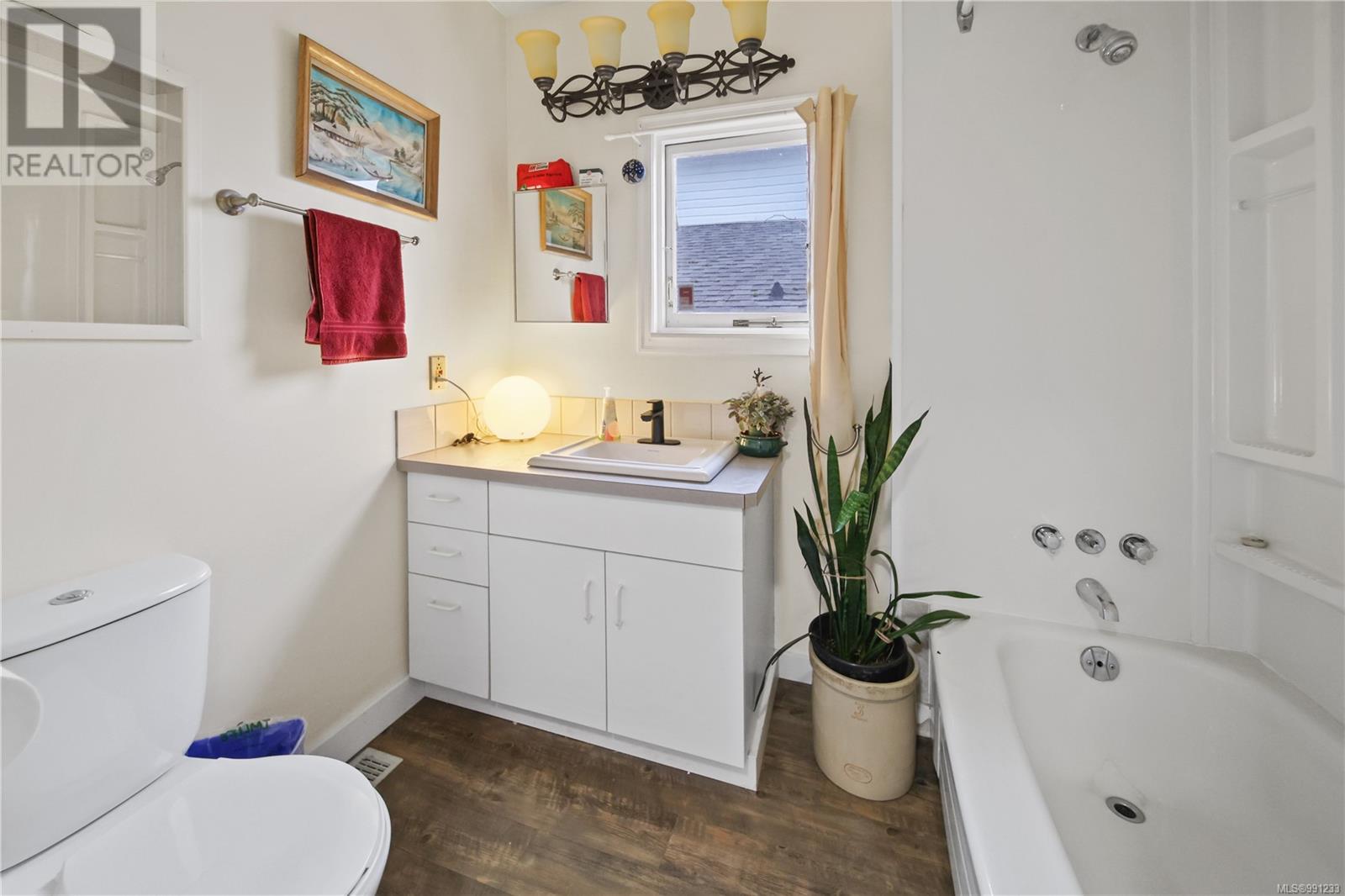 2907 2nd Ave, Port Alberni real estate listing 991233