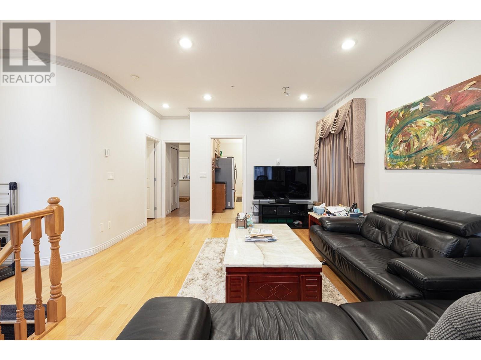 2222 E 44TH AVENUE, Vancouver real estate listing R2978336