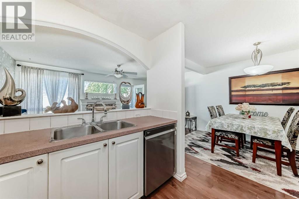 Single Family House for Sale in  Citadel Estates Manor NW Citadel Calgary 