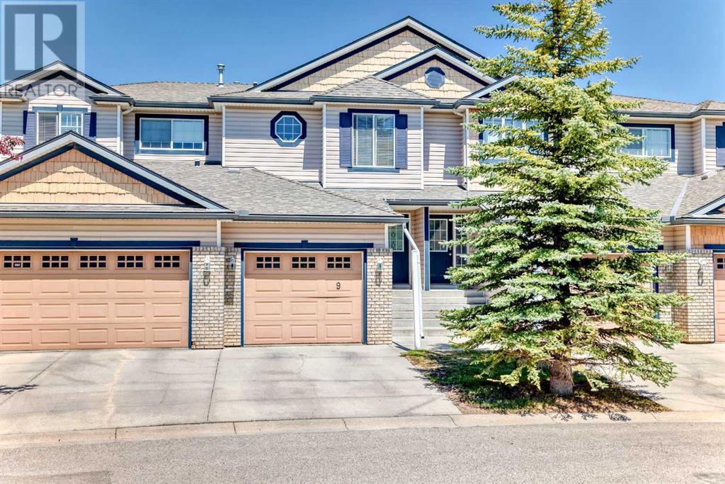 Single Family House for Sale in  Citadel Estates Manor NW Citadel Calgary 