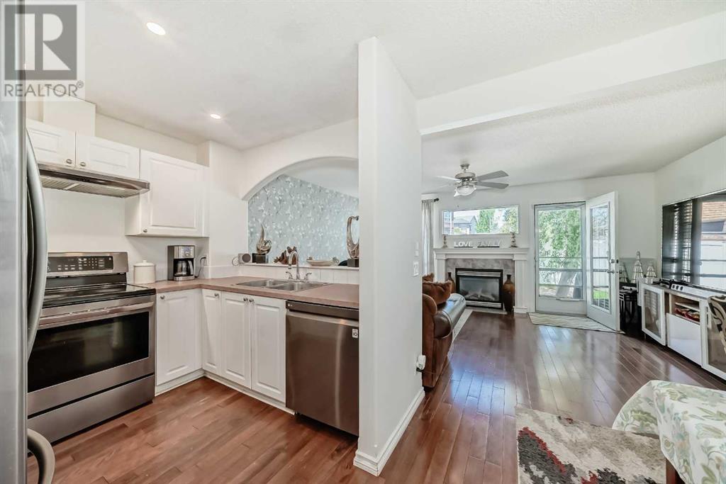 Single Family House for Sale in  Citadel Estates Manor NW Citadel Calgary 