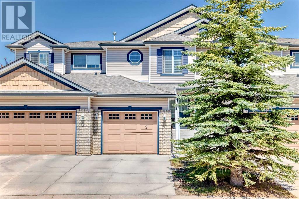 Single Family House for Sale in  Citadel Estates Manor NW Citadel Calgary 