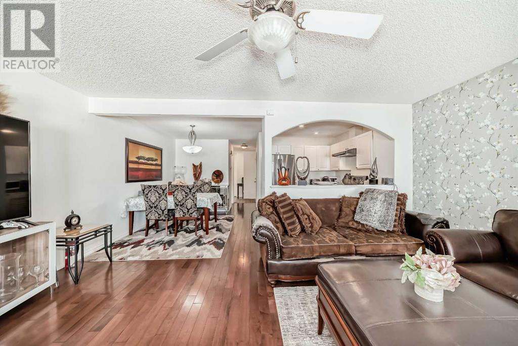 Single Family House for Sale in  Citadel Estates Manor NW Citadel Calgary 
