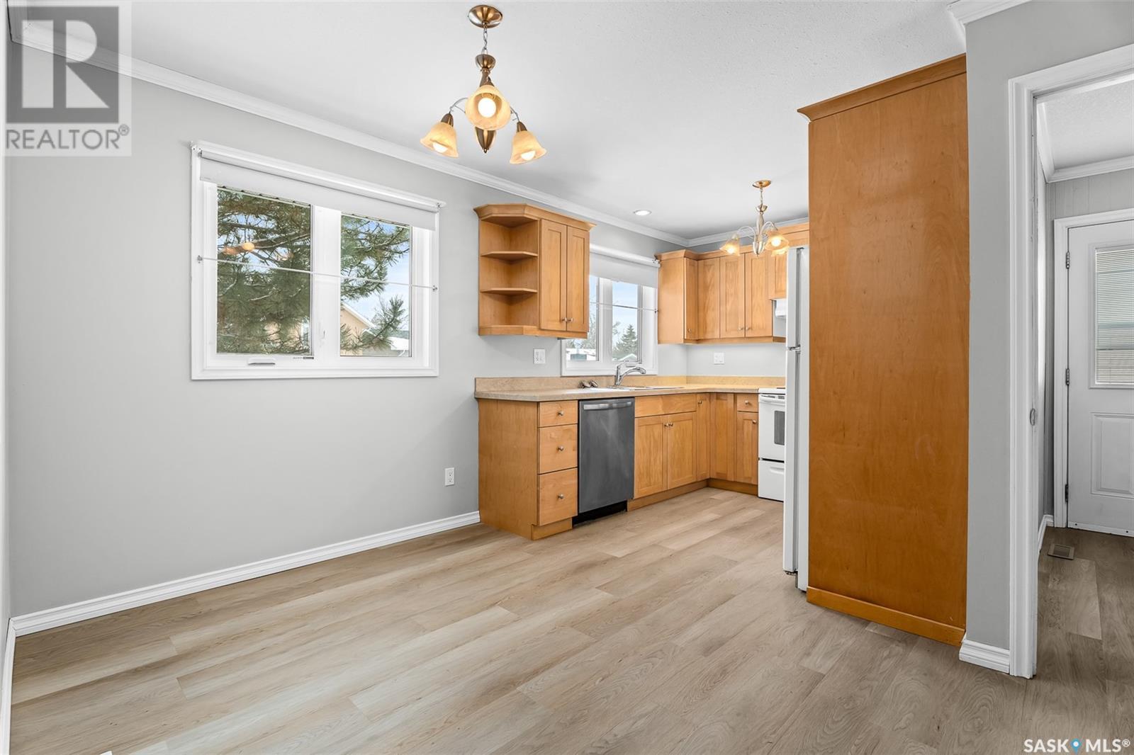 Photo 27 of 89 Daisy Crescent, Moose Jaw SK