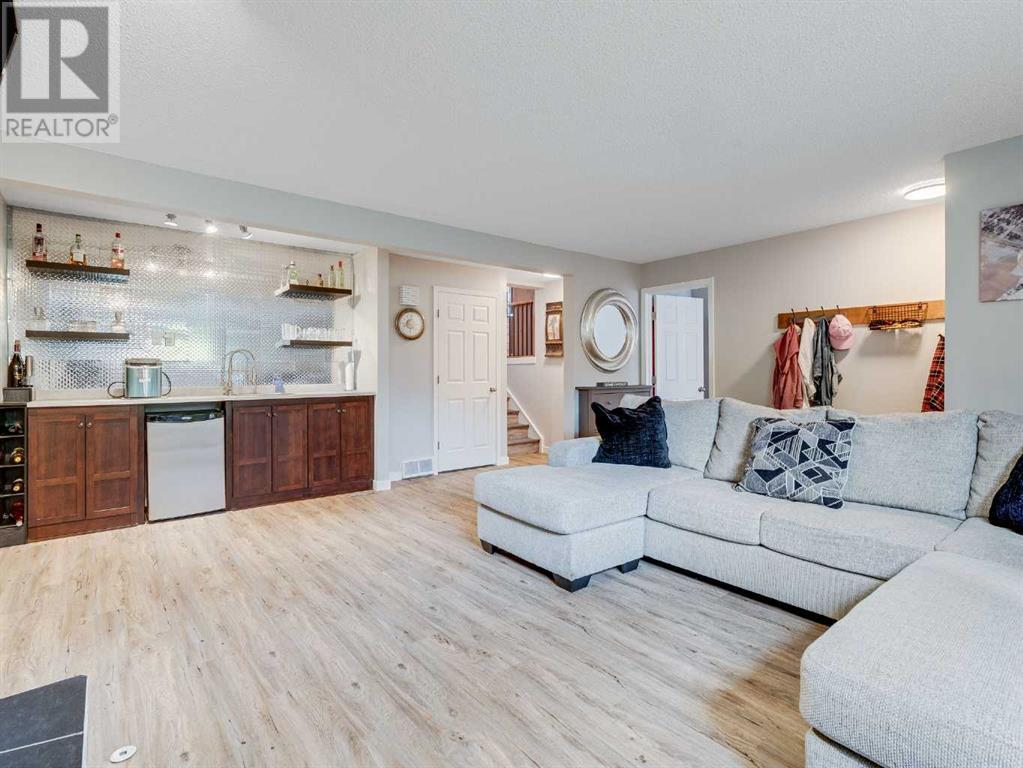 55 Woodford Drive SW, Calgary, Alberta