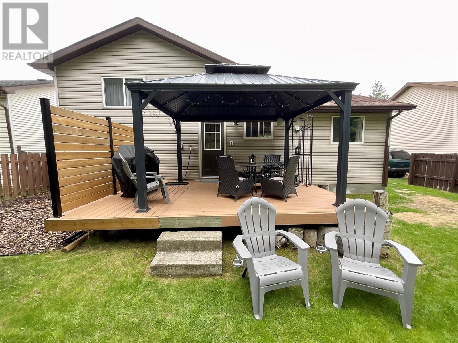 132 Babcock Avenue, Tumbler Ridge