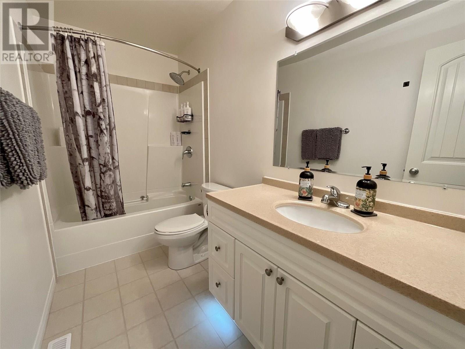 132 Babcock Avenue, Tumbler Ridge
