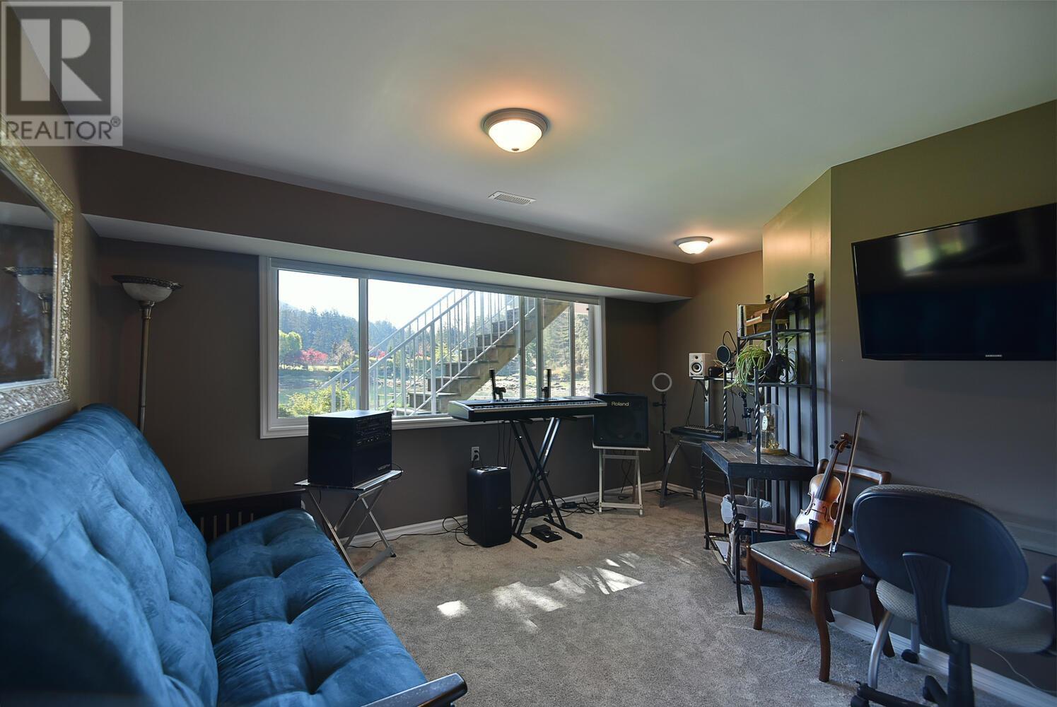 12828 GILDEN ROAD, Madeira Park