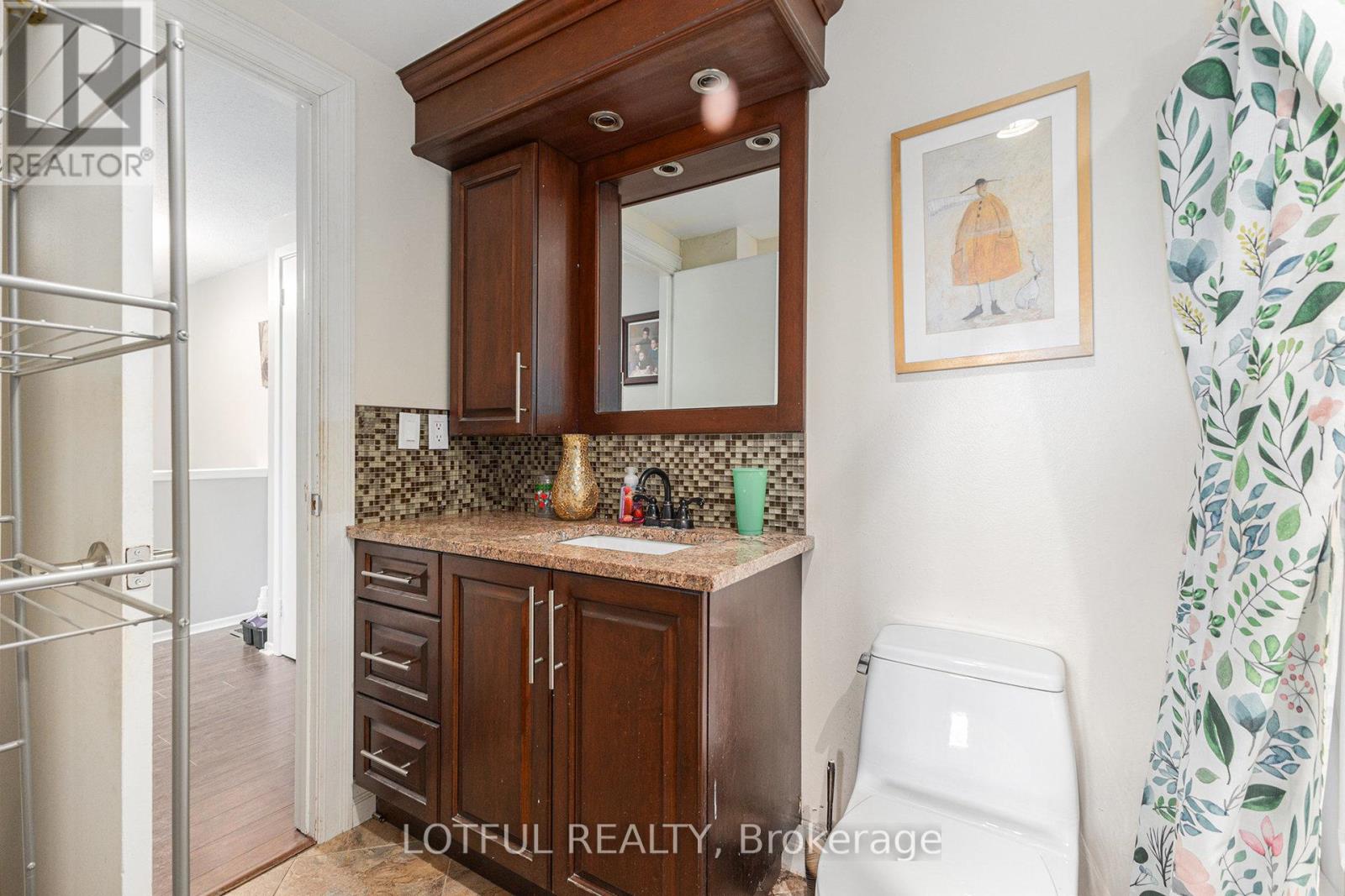 Photo 16 of 1134 Alenmede Crescent, Ottawa ON