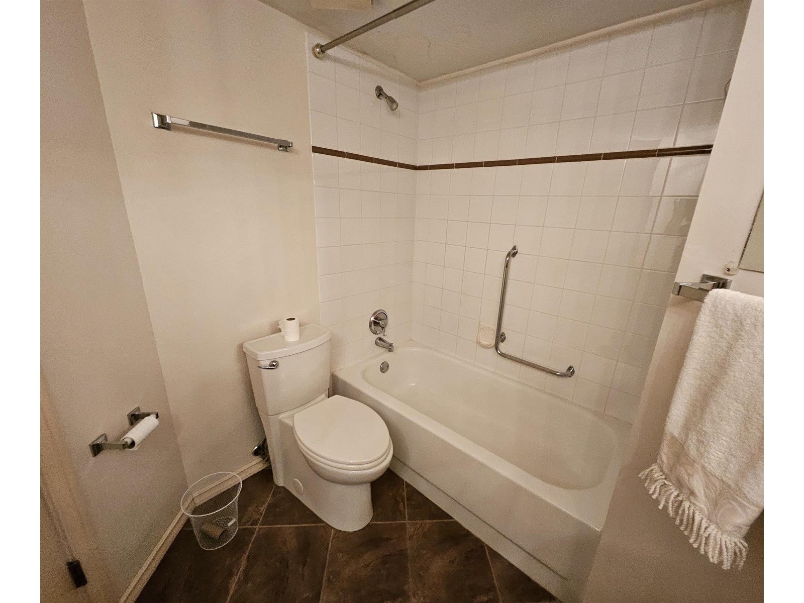 208 1440 GEORGE STREET, White Rock real estate listing R2978645