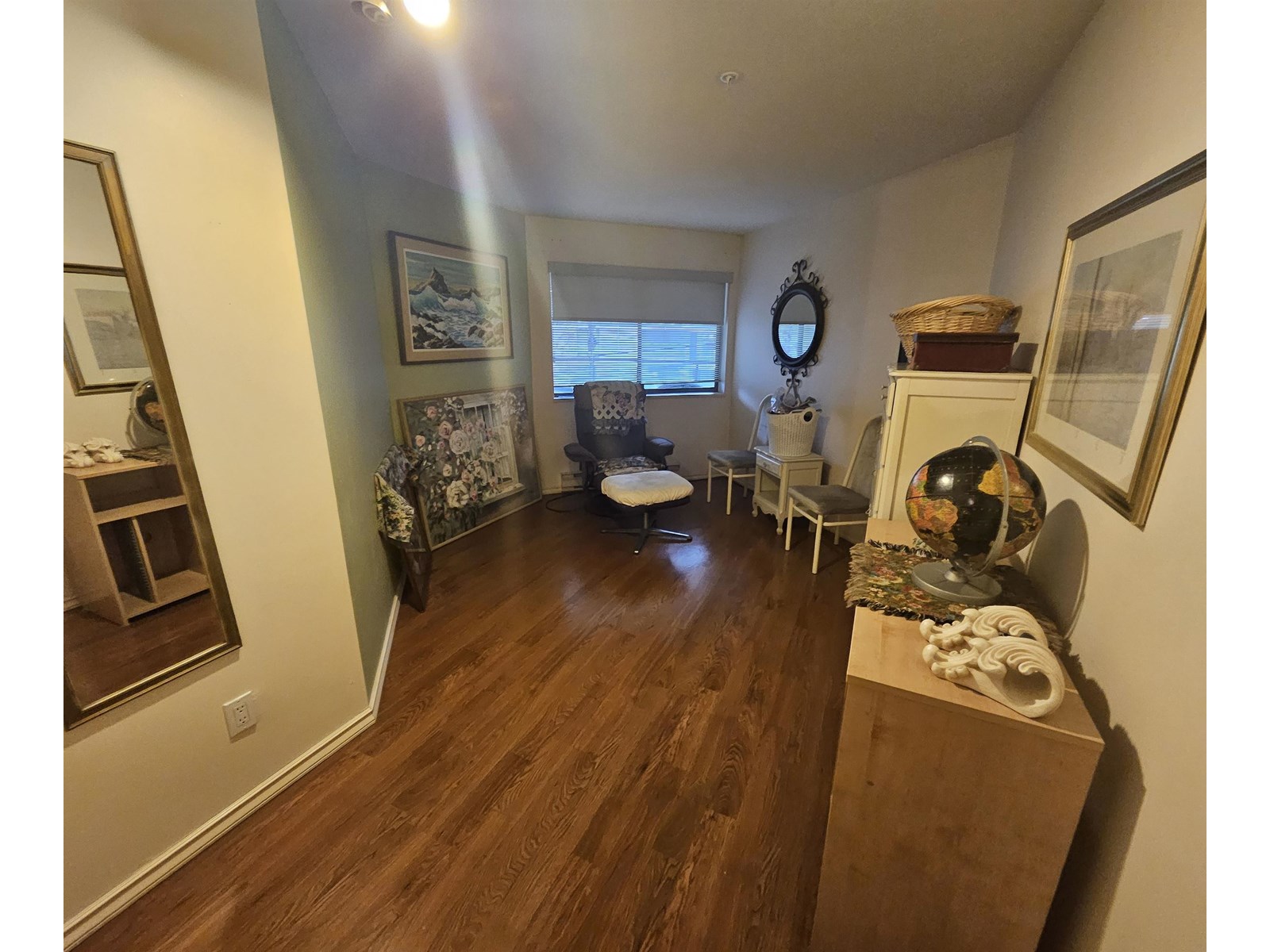 208 1440 GEORGE STREET, White Rock real estate listing R2978645