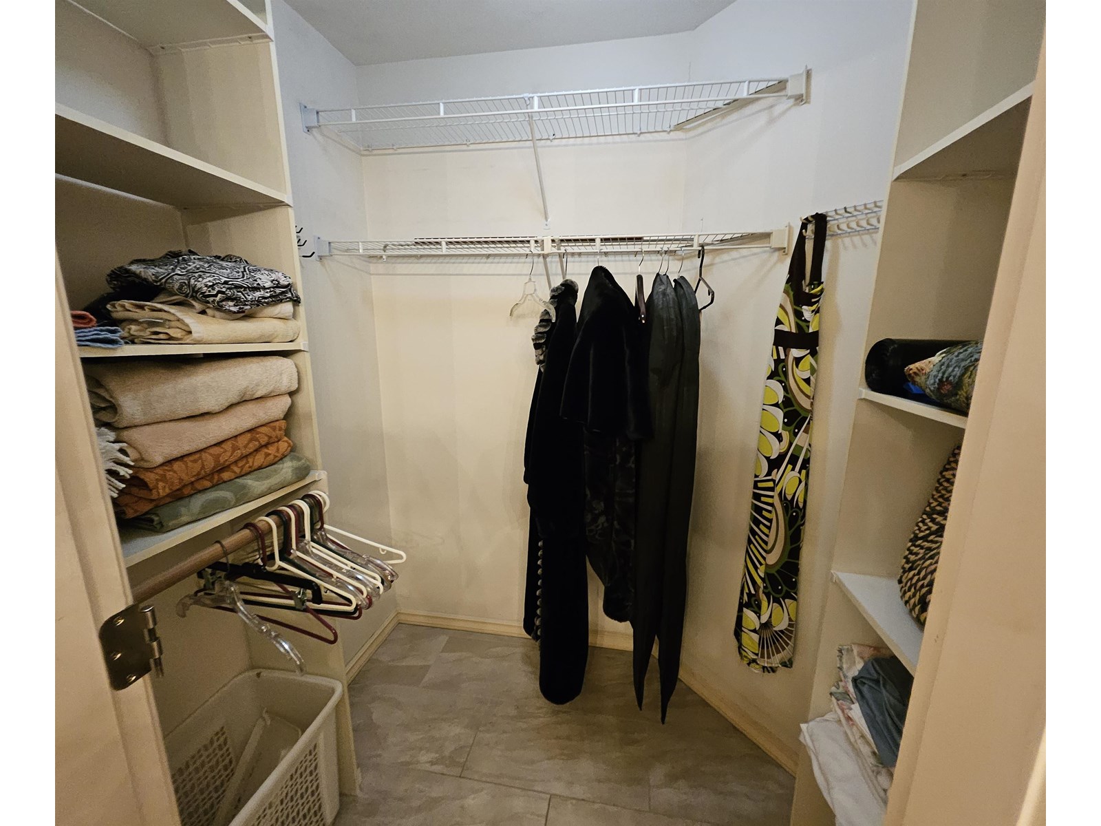 208 1440 GEORGE STREET, White Rock real estate listing R2978645