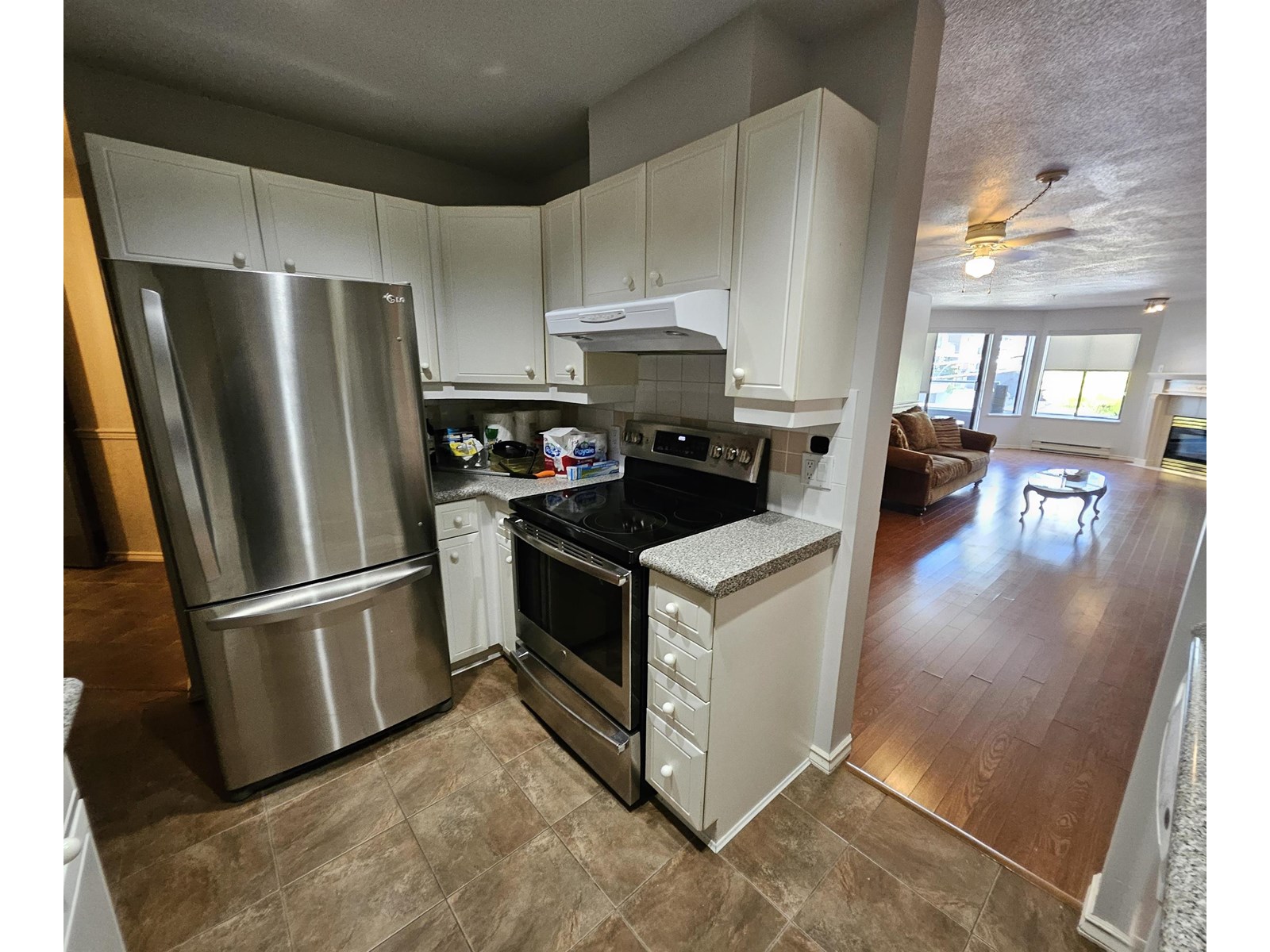 208 1440 GEORGE STREET, White Rock real estate listing R2978645
