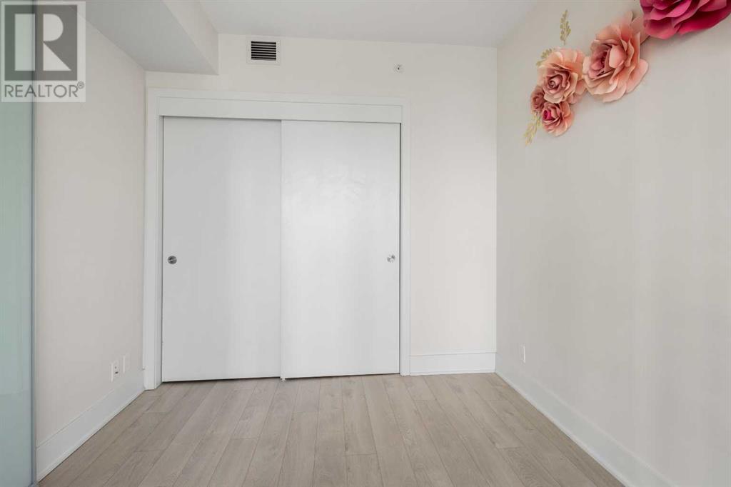 Single Family House High rise for Sale in    Avenue SW Beltline Calgary 