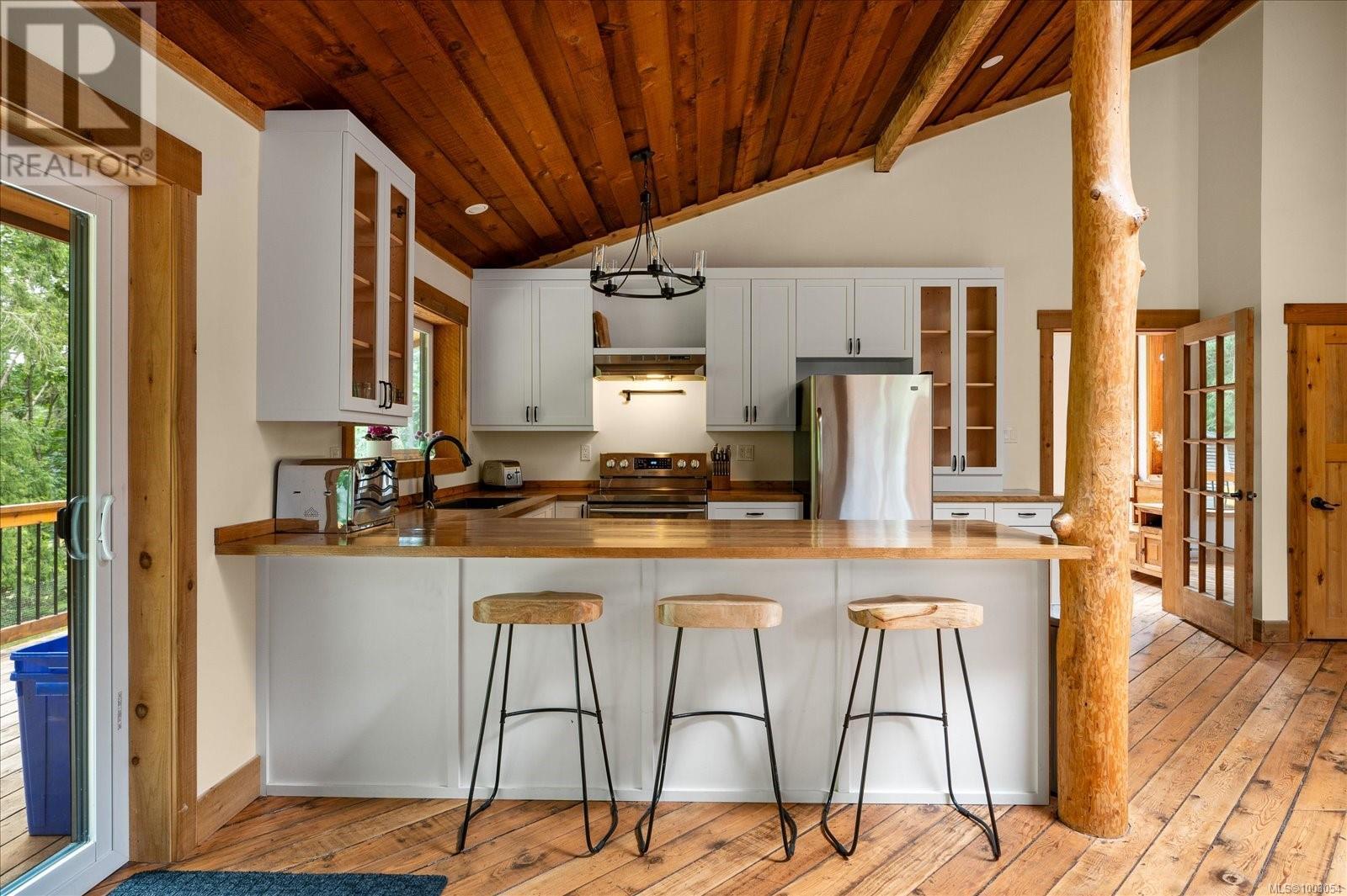 3412 Juriet Rd, Nanaimo