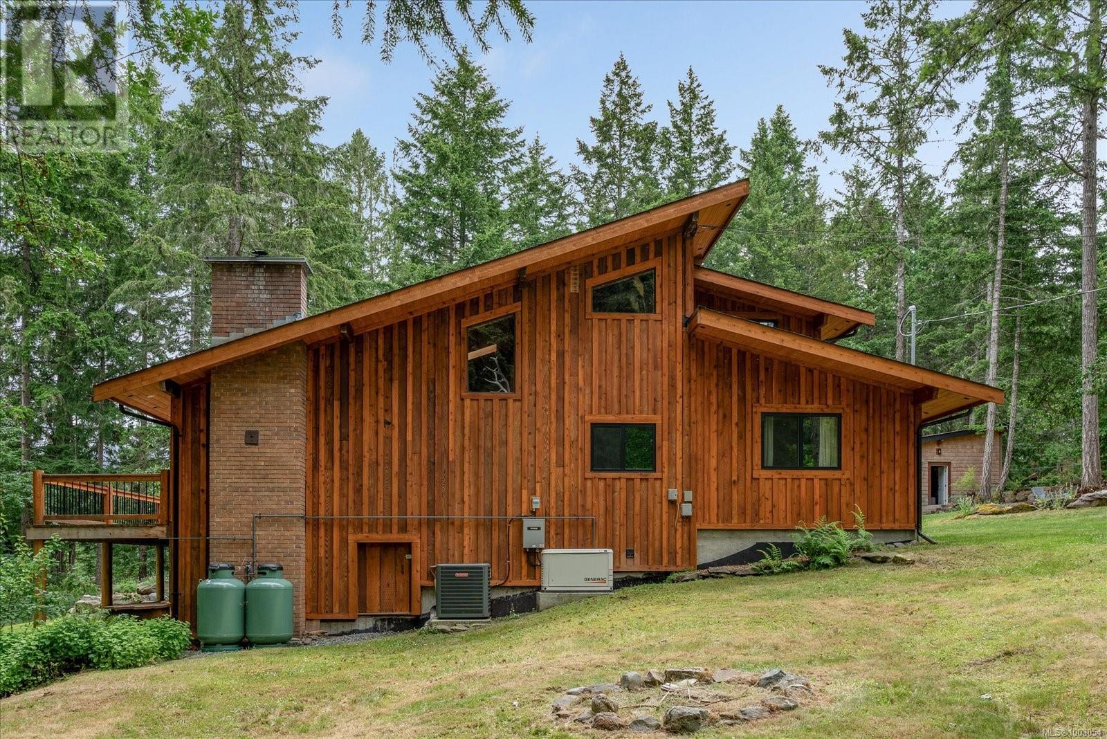 3412 Juriet Rd, Nanaimo