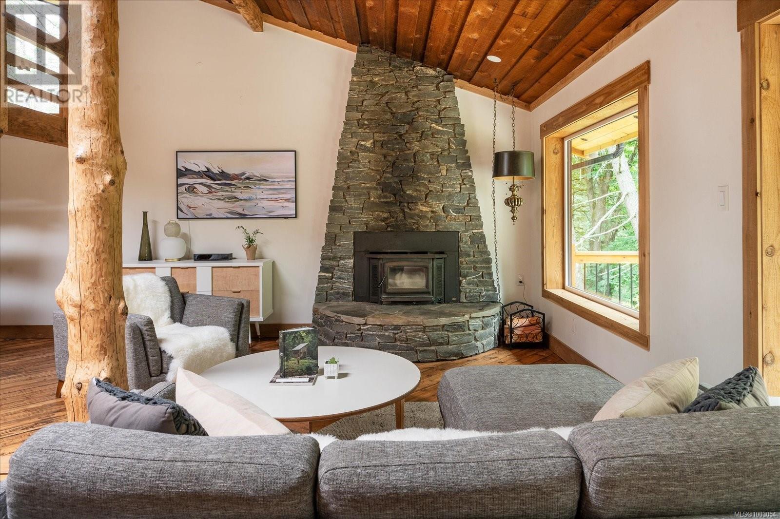 3412 Juriet Rd, Nanaimo