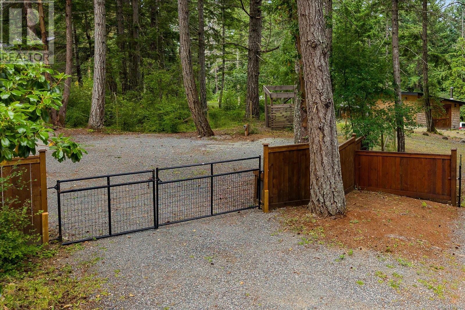 3412 Juriet Rd, Nanaimo