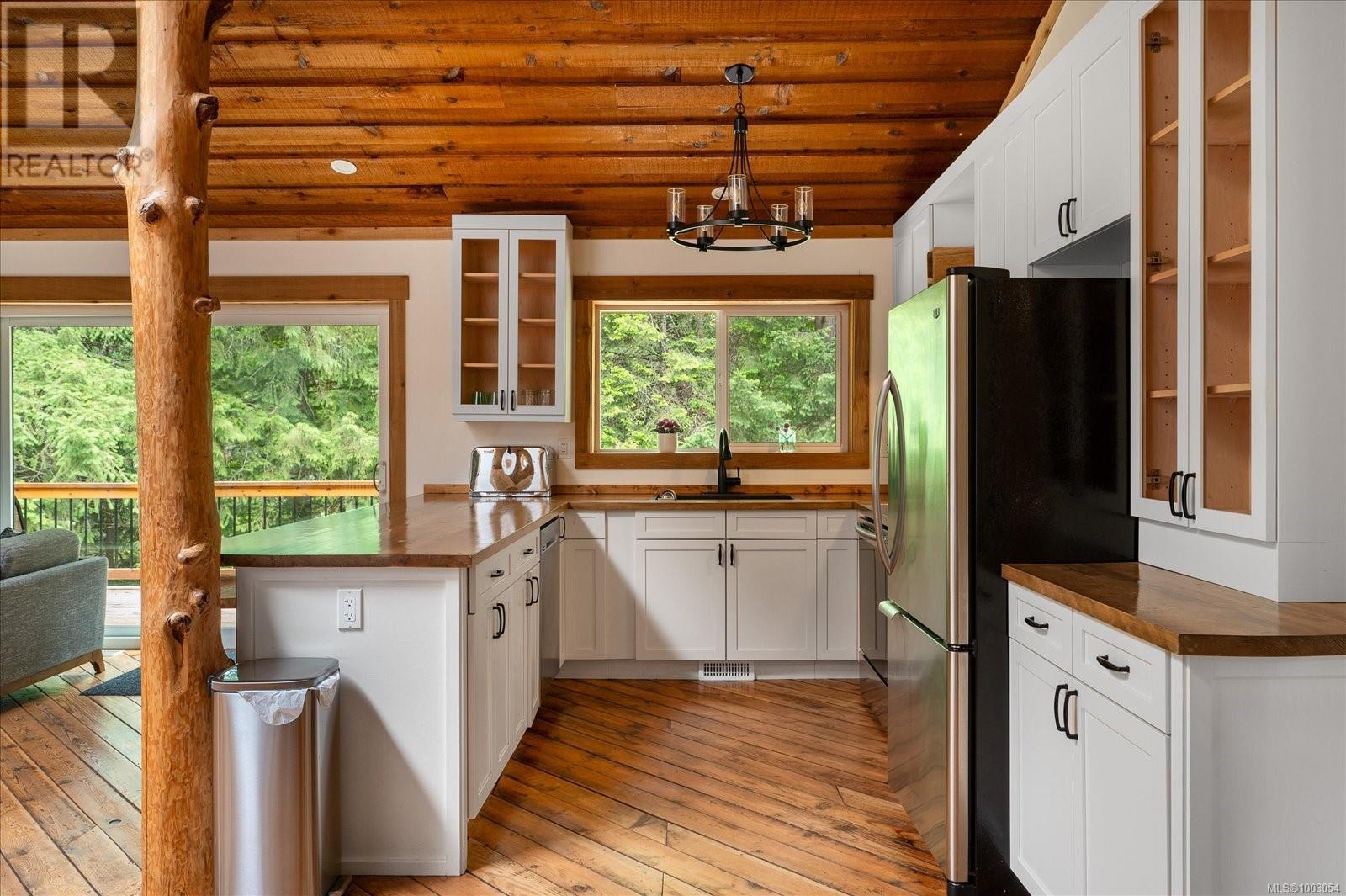 3412 Juriet Rd, Nanaimo