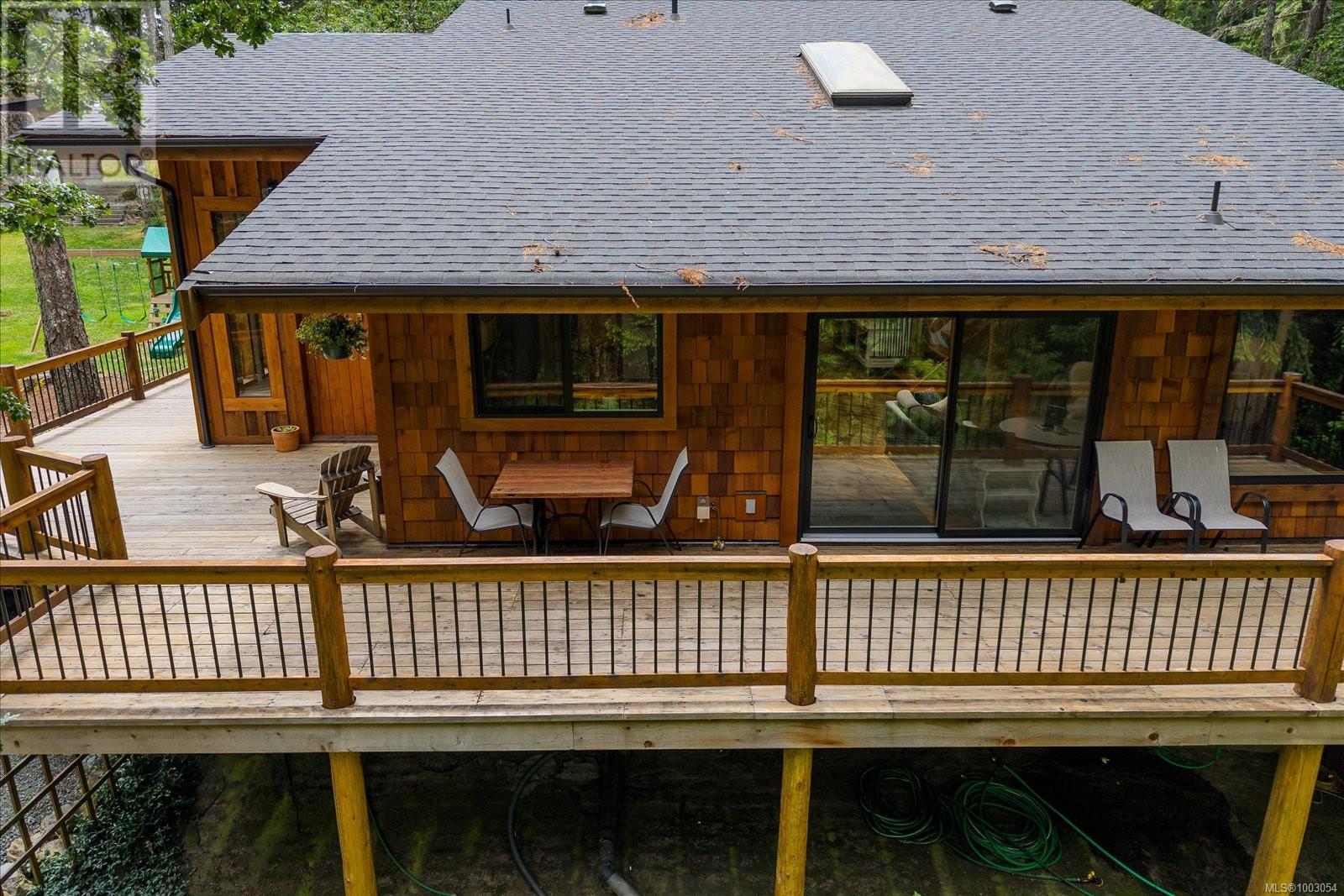 3412 Juriet Rd, Nanaimo