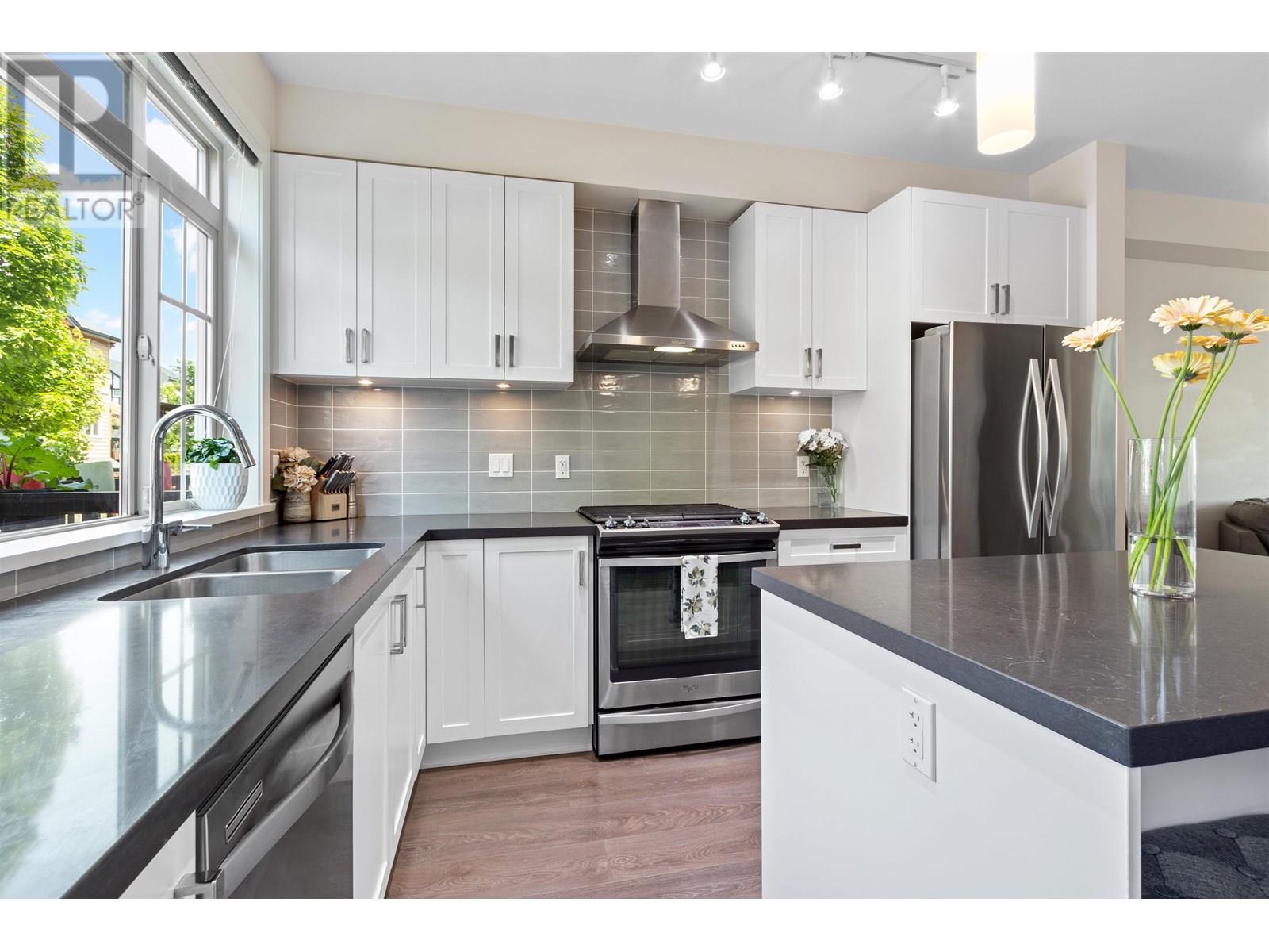 Photo 22 of 35 11305 240 Street, Maple Ridge BC