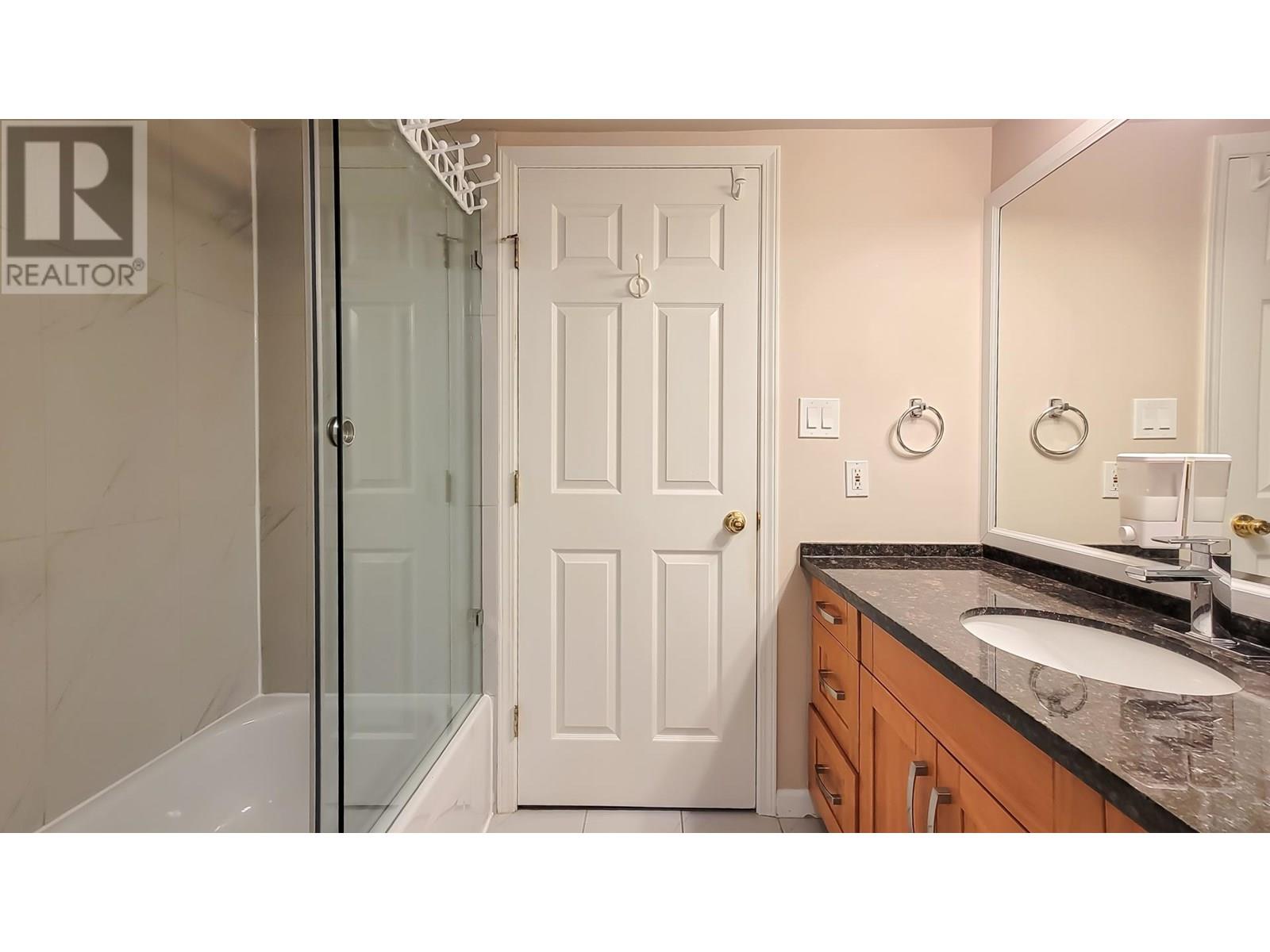 Photo 13 of 203 3070 Guildford Way, Coquitlam BC