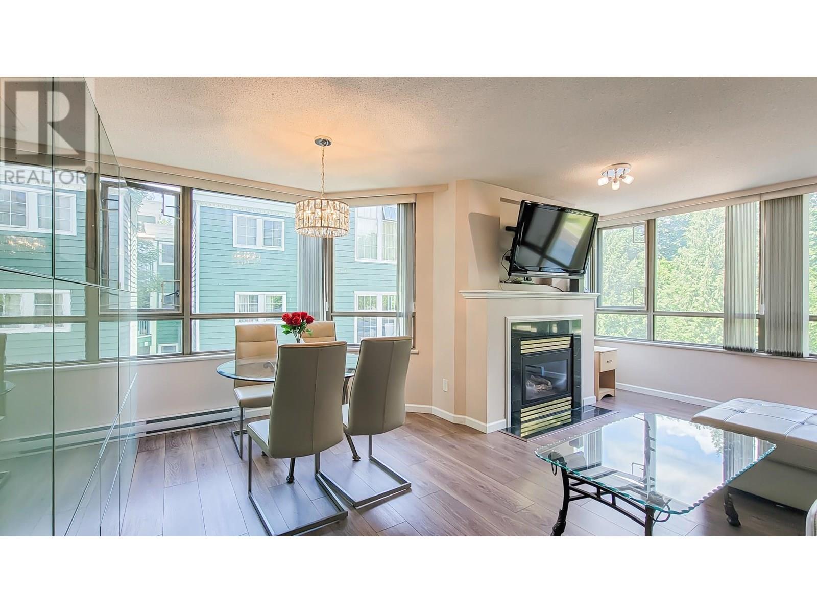 Photo 4 of 203 3070 Guildford Way, Coquitlam BC