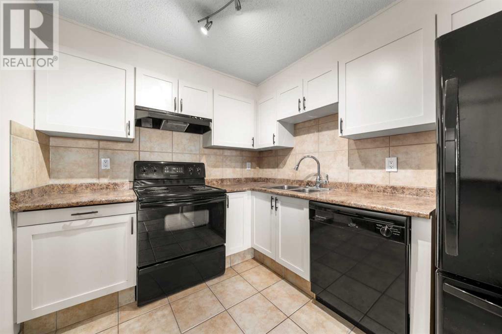 Single Family House for Sale in    Avenue SW Sunalta Calgary 