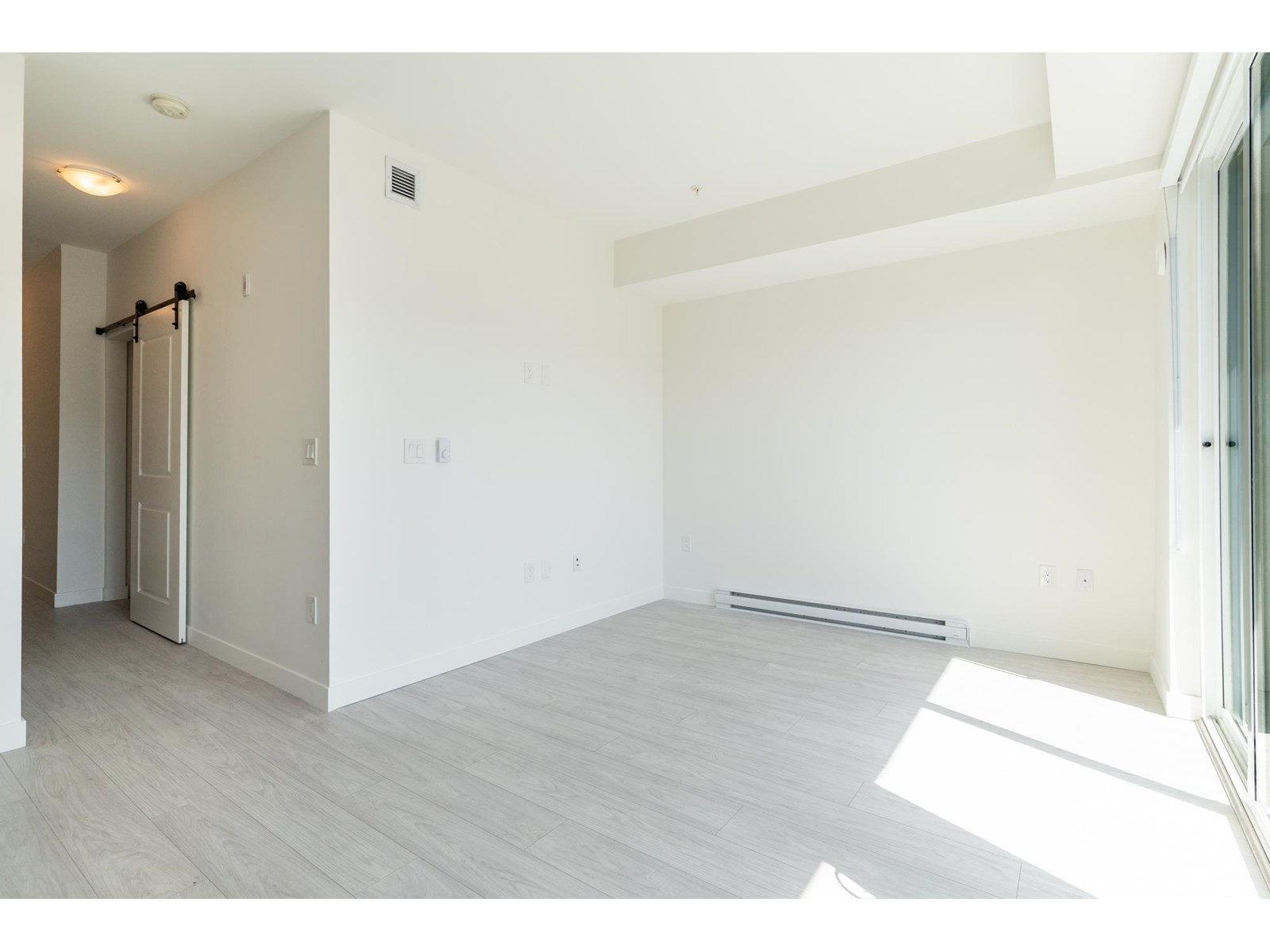 Photo 7 of A 622 20834 80 Avenue, Langley BC