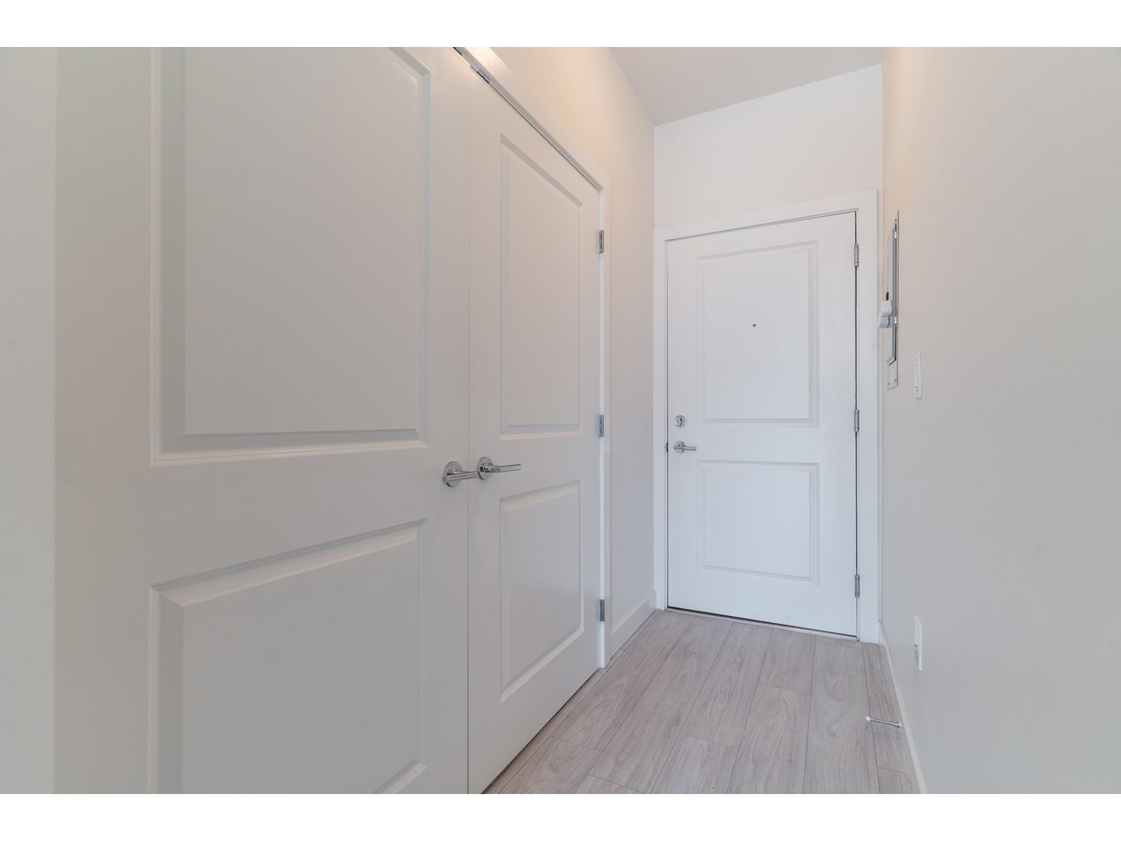 Photo 4 of A 622 20834 80 Avenue, Langley BC