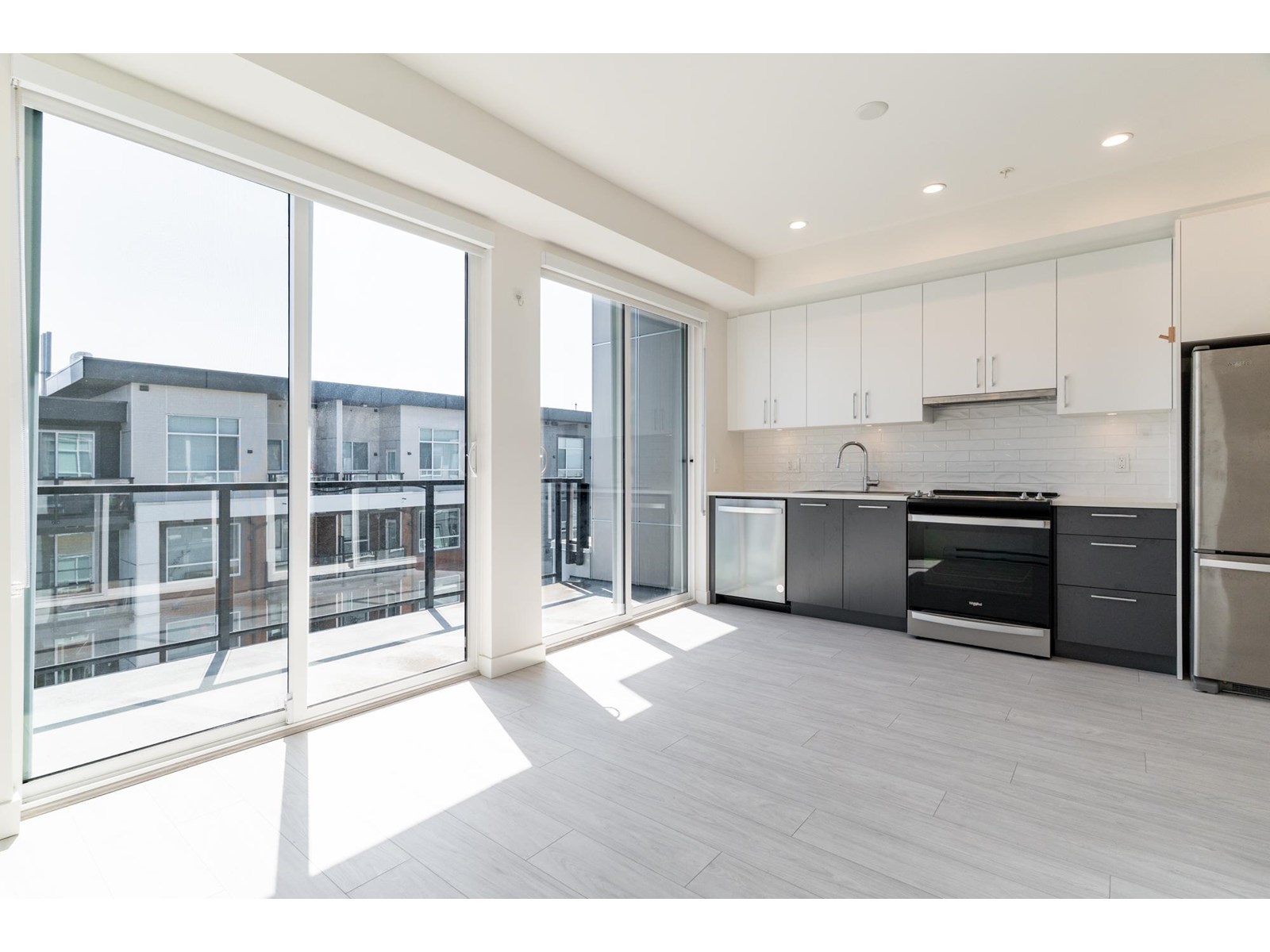 Photo 9 of A 622 20834 80 Avenue, Langley BC