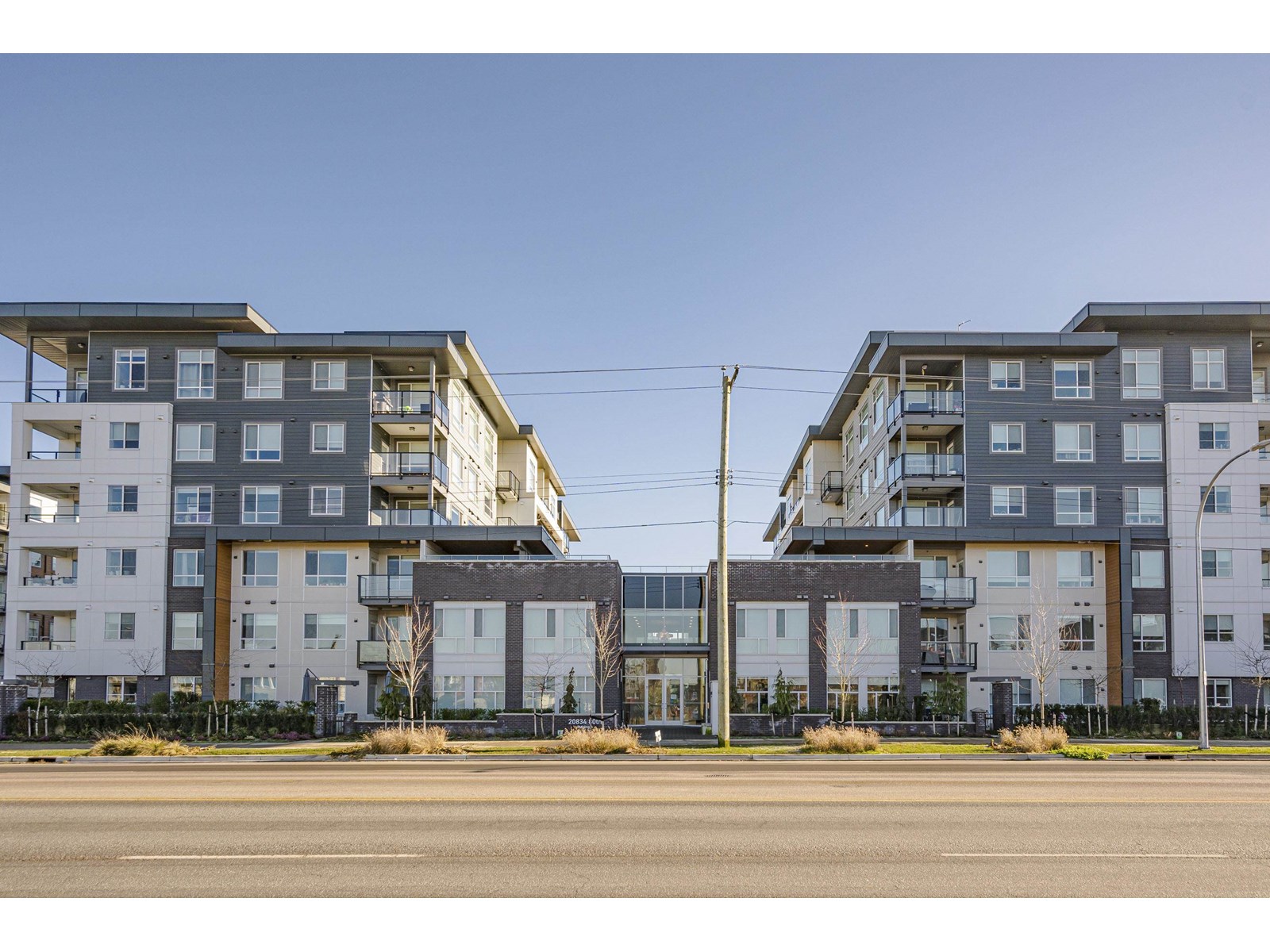 Photo 2 of A 622 20834 80 Avenue, Langley BC