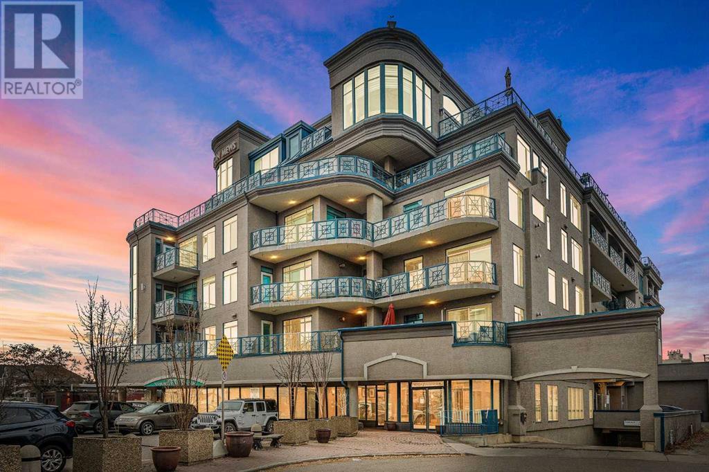 Single Family House for Sale in    Street NW Hillhurst Calgary 