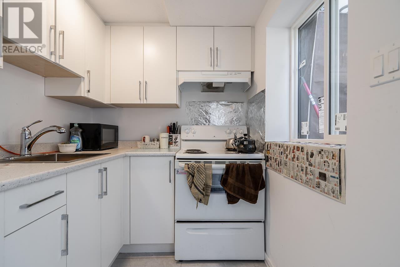 Photo 20 of 882 E 63rd Avenue, Vancouver BC