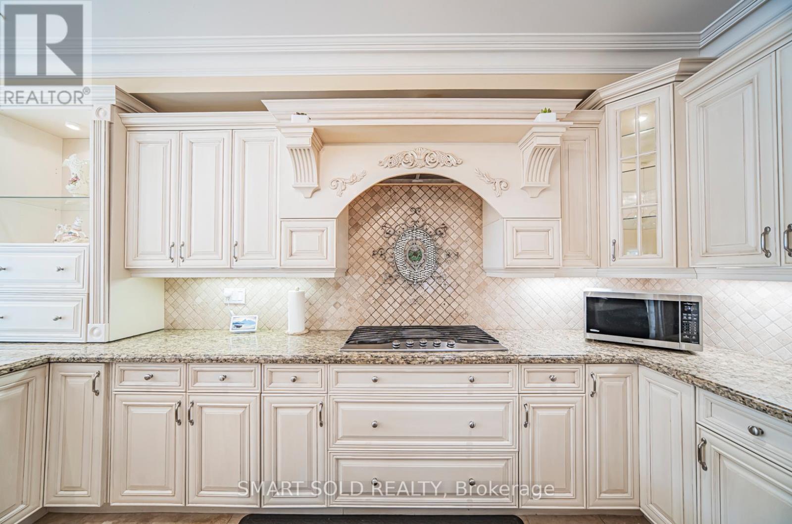 Single Family House for Sale in  DEWPOINT ROAD Vaughan (Patterson) 