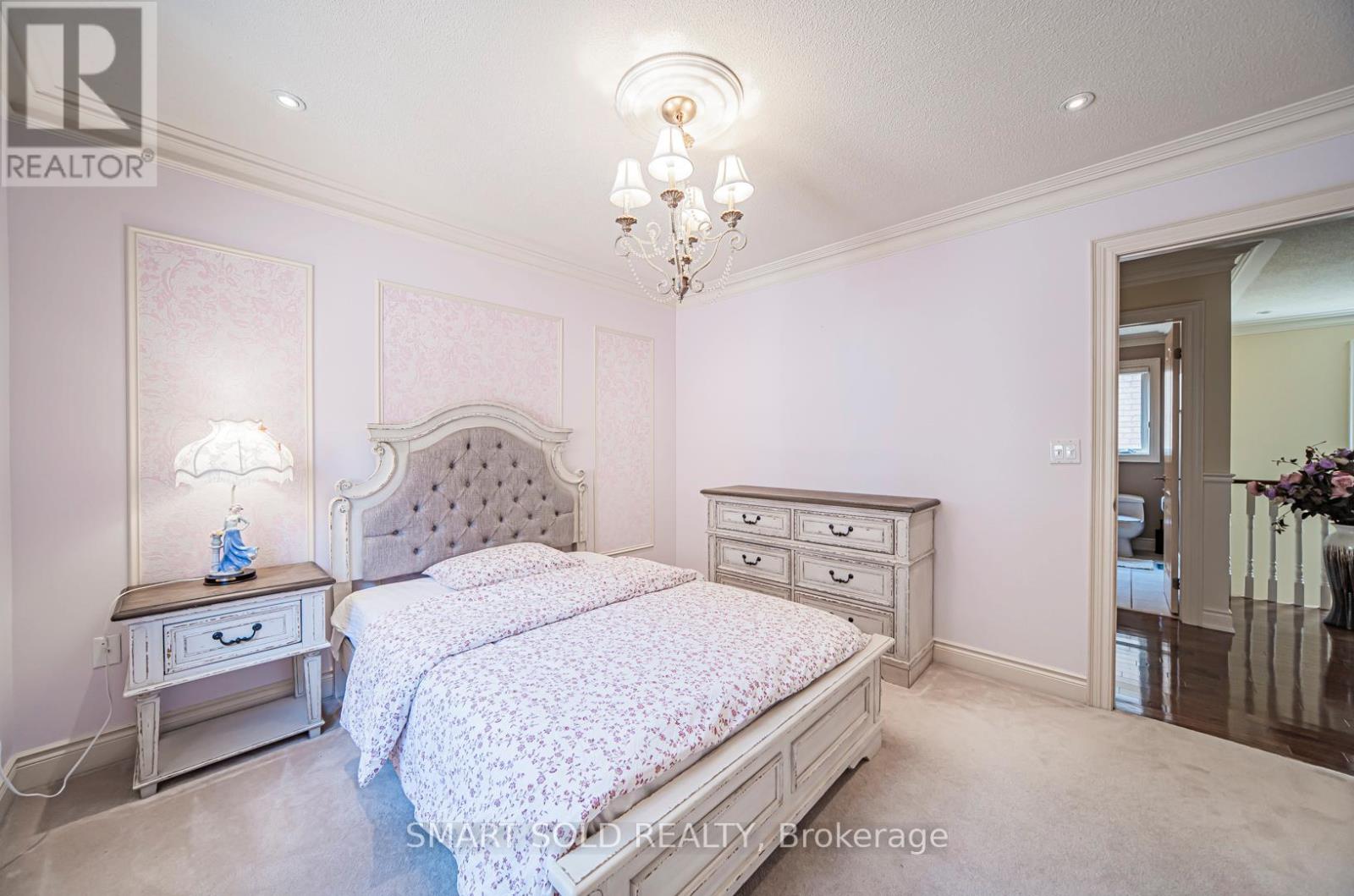 Single Family House for Sale in  DEWPOINT ROAD Vaughan (Patterson) 