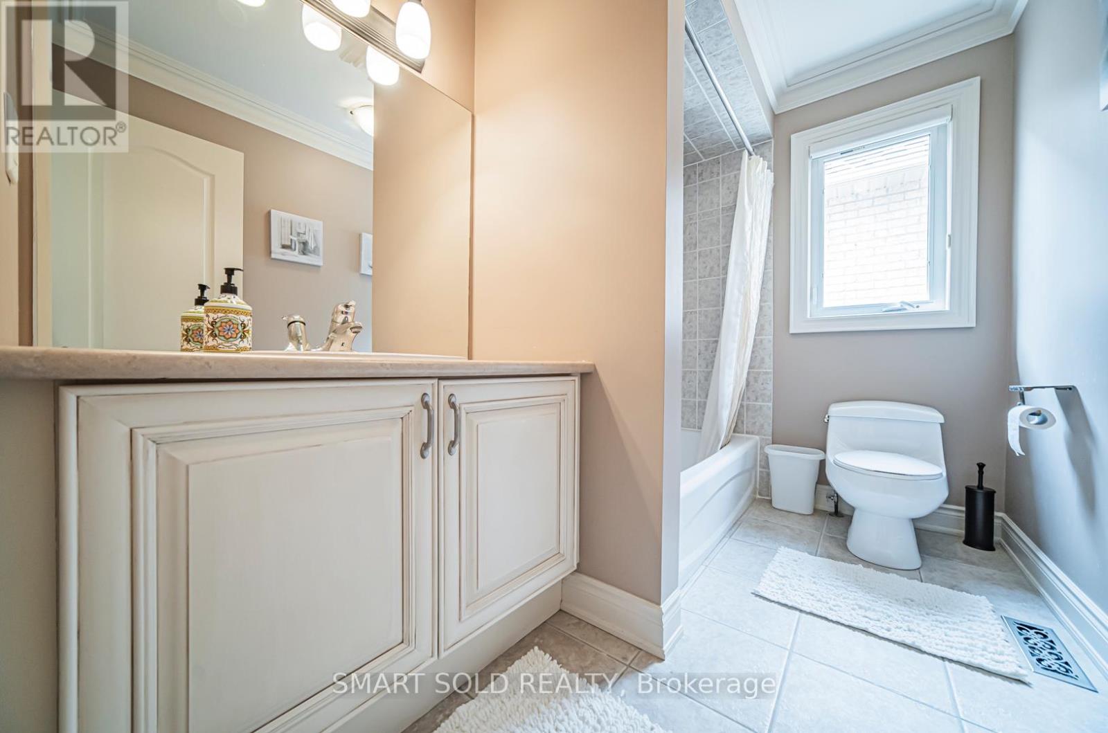 Single Family House for Sale in  DEWPOINT ROAD Vaughan (Patterson) 