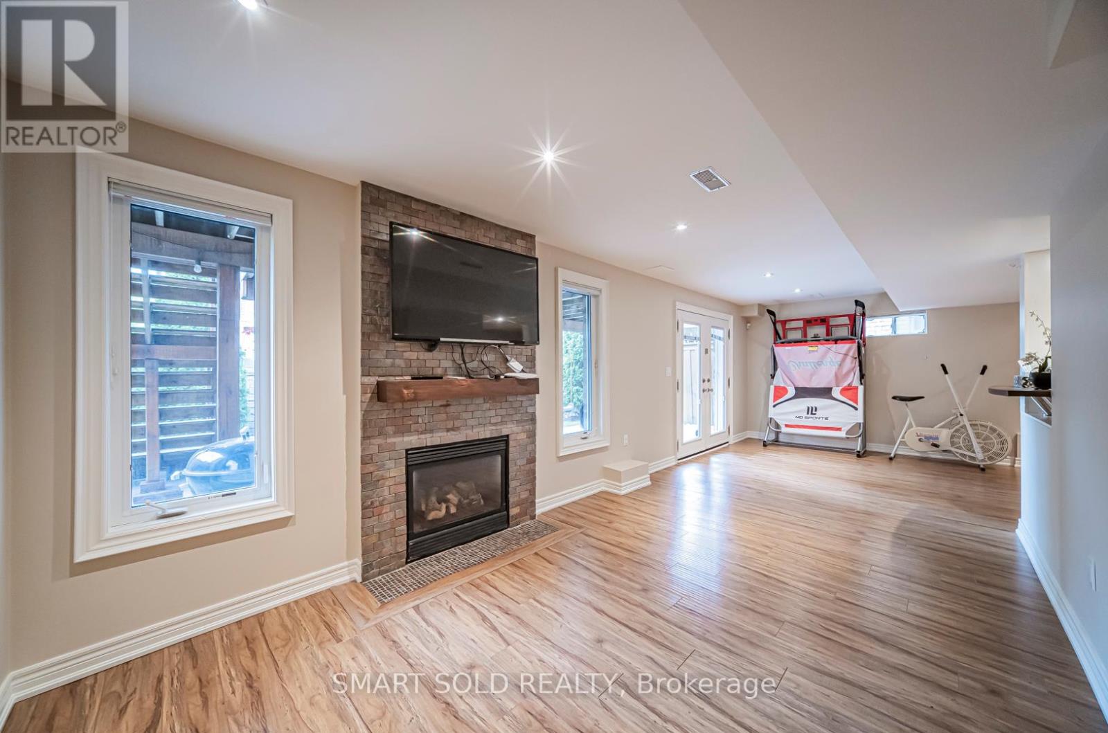 Single Family House for Sale in  DEWPOINT ROAD Vaughan (Patterson) 