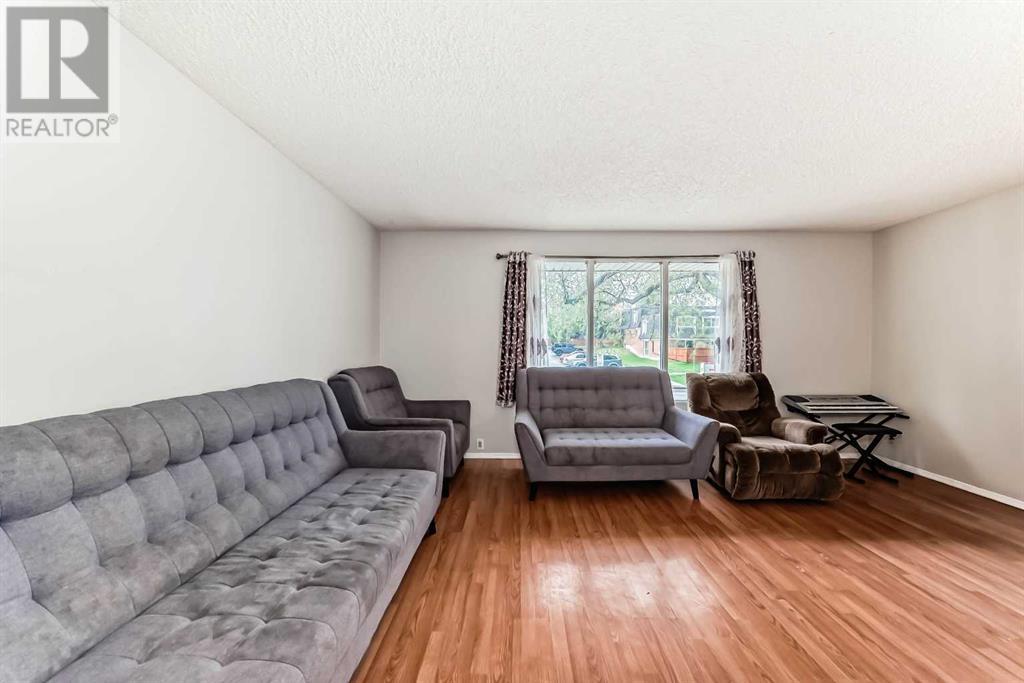 Single Family House Bi-level for Sale in  Canfield Crescent SW Canyon Meadows Calgary 